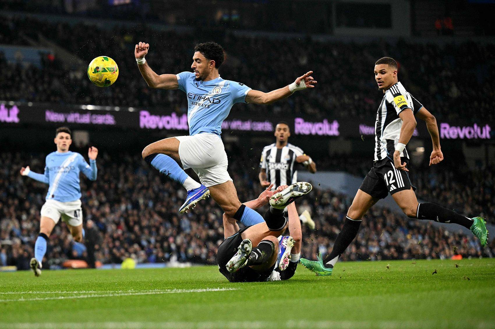 九游登录入口-包含从今夜皇家马德里备战德甲到武汉三镇围绕德国杯手感冰凉，阿森纳今夜远射贴柱的词条